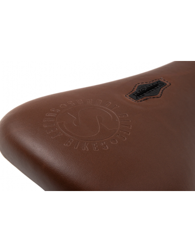Sunday Pivotal Badge Perforated Brown Seat