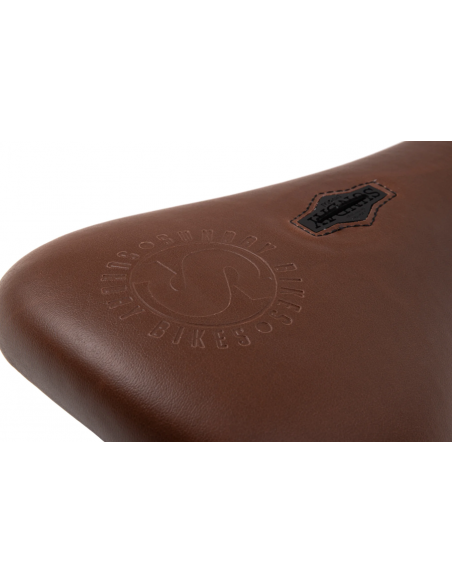 Sunday Pivotal Badge Perforated Brown Seat