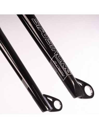 Fourche Stay Strong Reactiv 20'' 20mm Black
