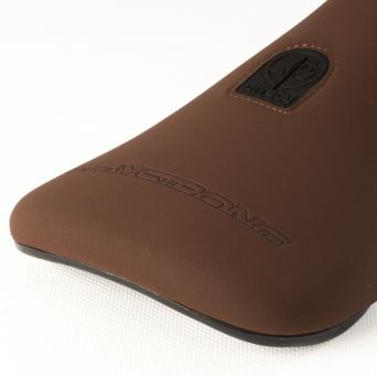 Selle Stay Strong Cutt Off Slim Pivotal Brown 2
