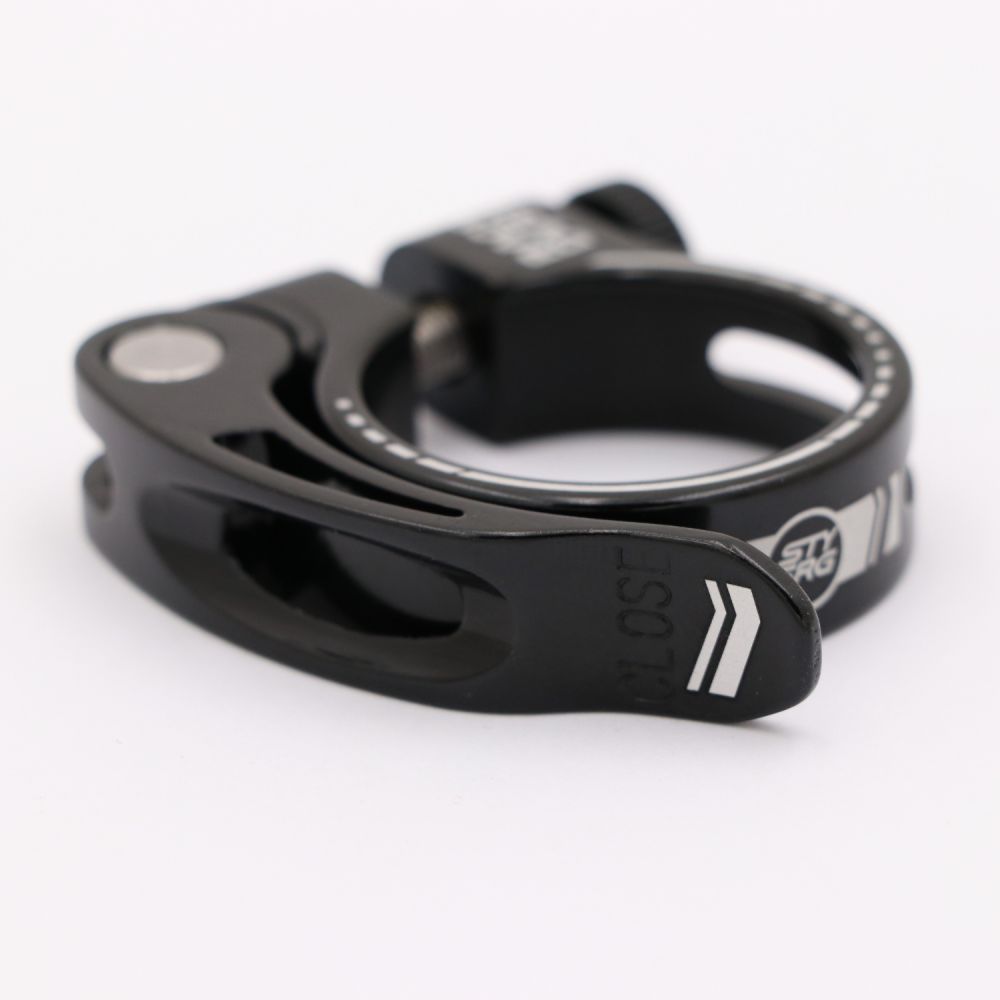 Collier De Selle Stay Strong Race DVSN Chevron Black