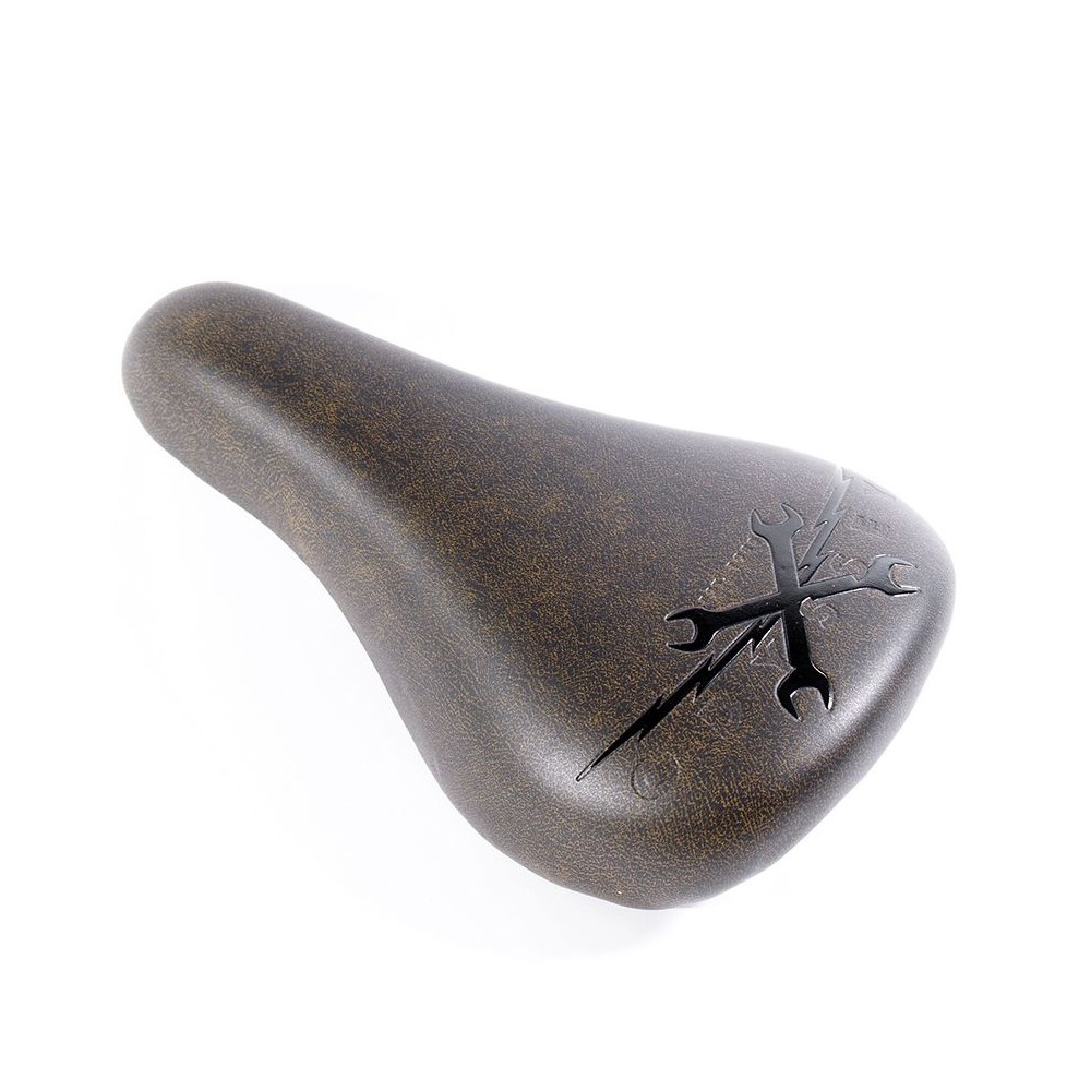 Stay Strong Fast Chevron Pivotal Seat White Print