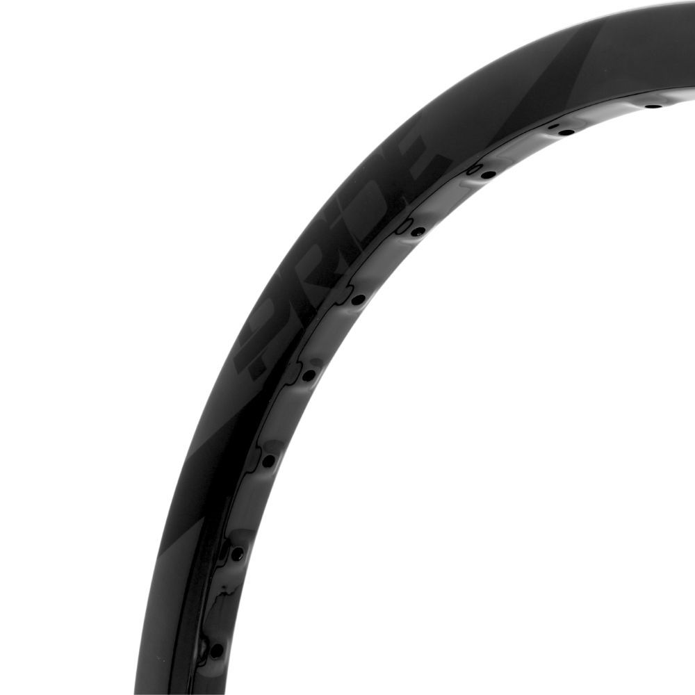 Pride Wave Cfr Carbon Rim 20'' 36H Ud Gloss / Matt Black