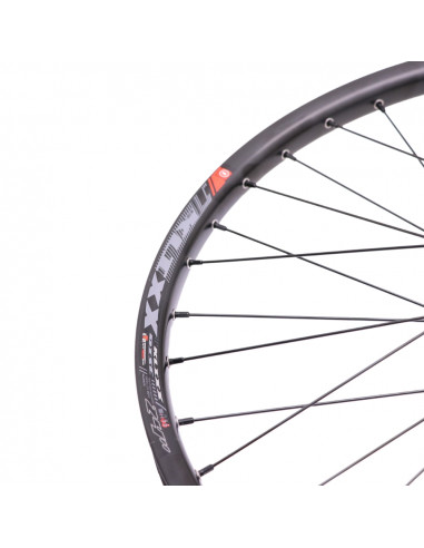 Generique 10mm / Mach1 Klixx 24" Front Wheel