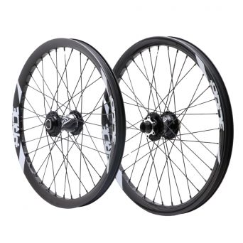 Wheels 20" (406) Pride Wave Gloss White / Pride Control 15mm - Black