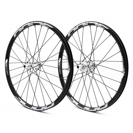 PAIRE DE ROUES PRIDE CONTROL EXP DISC 28H - POLISH