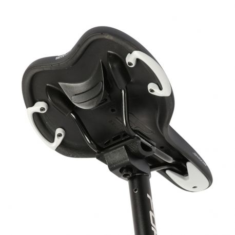 Forward Recovery Seatpost & Seat