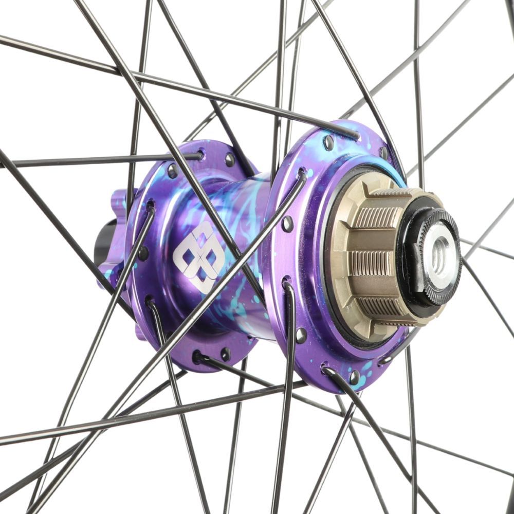 Roues 20" (451) Pride Wave Gloss Black / Pride Matrix 10/10mm - Splash Blu/Pur