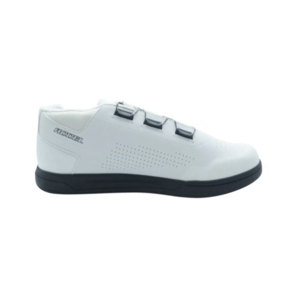 Chaussures S1 Accell - White