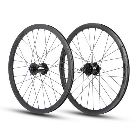 copy ofcopy ofWheels 20" (451) Pride Wave Gloss Black / Pride Control 10/15mm - Polish