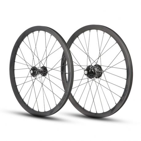Roues 20" (451) Pride Wave Matt Black / Pride Matrix 10/10mm - Splash Blk/Sil