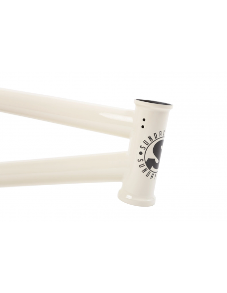 Sunday Park Ranger Frame Gloss Classic White