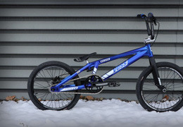 CUSTOM BIKE - YESS WORLD CUP DISC