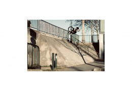 LA STREET: KILIAN LIMOUSIN feat POISS BARBIER